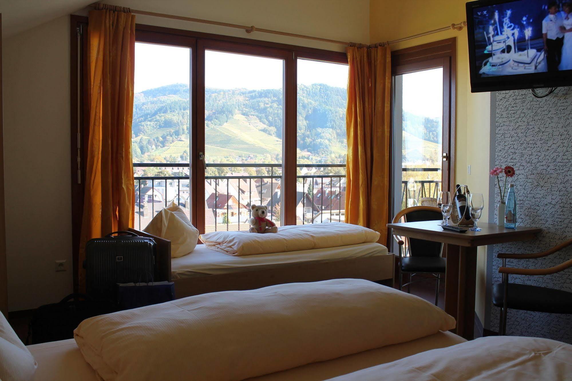 Deva Hotel Renchtalblick Oberkirch  Buitenkant foto