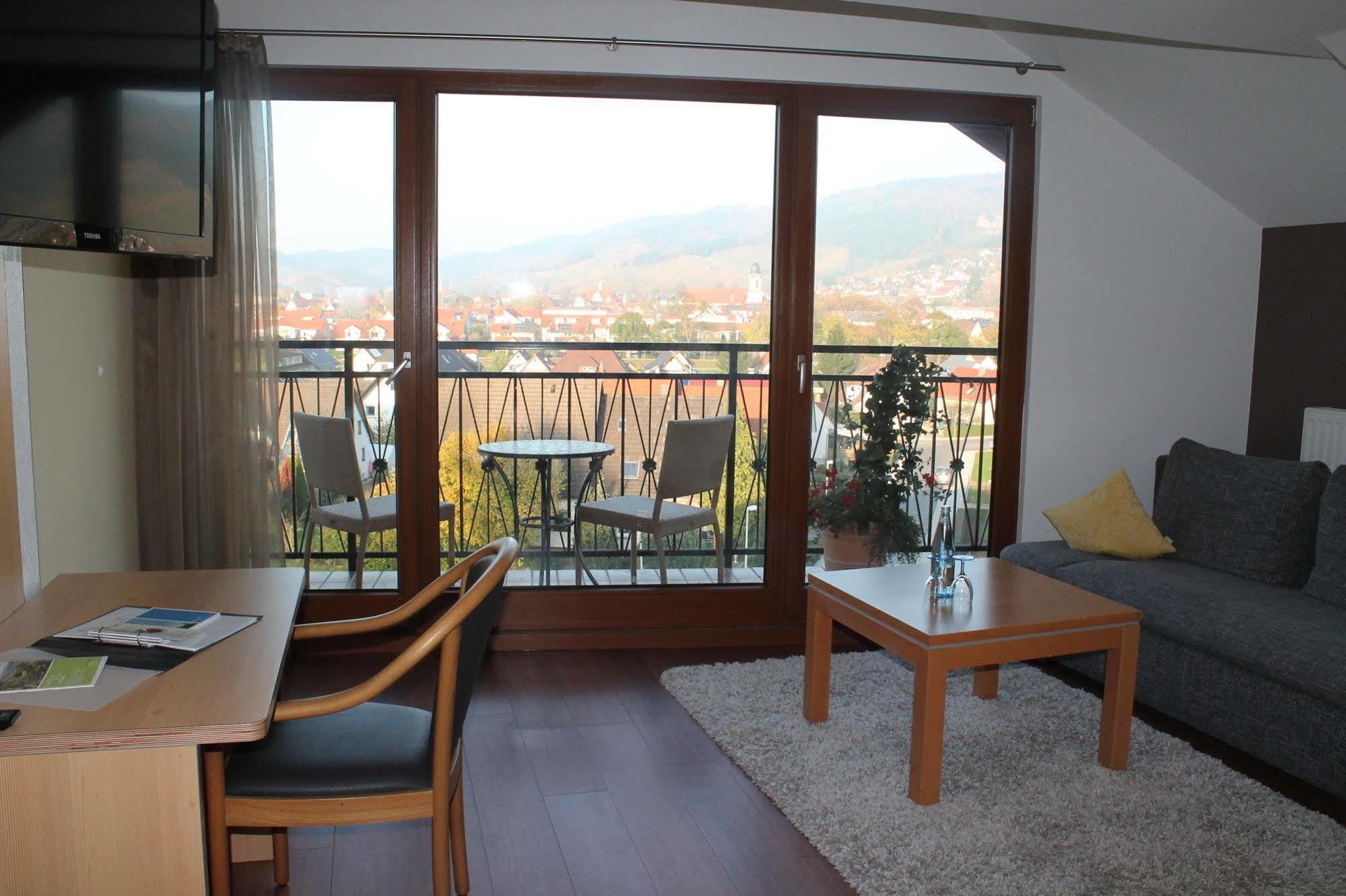 Deva Hotel Renchtalblick Oberkirch  Buitenkant foto