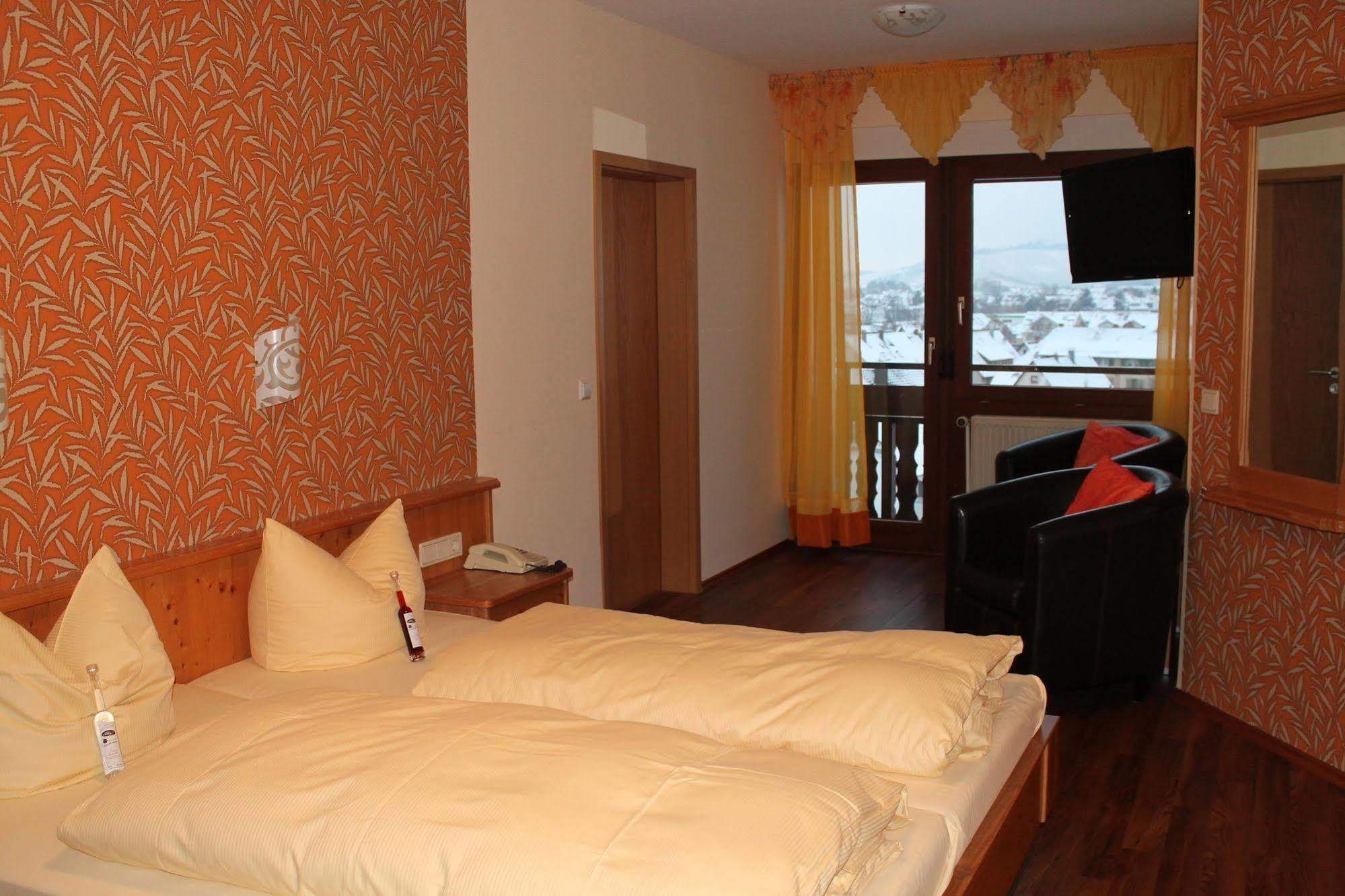 Deva Hotel Renchtalblick Oberkirch  Buitenkant foto